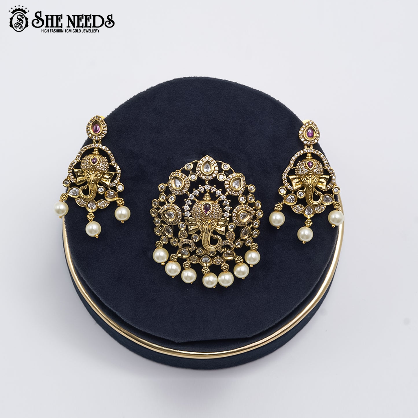 PENDENT SET