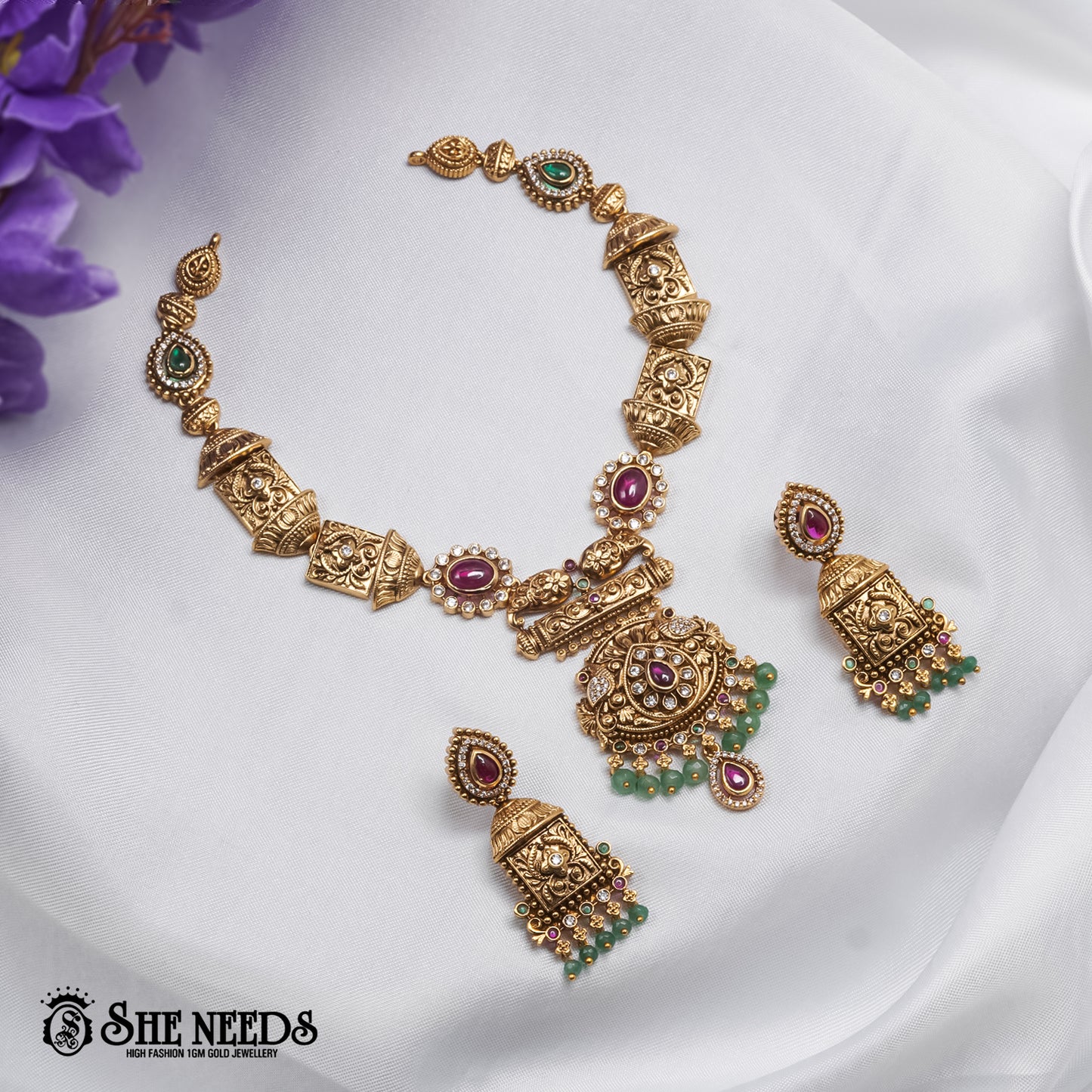 NAKSHI SHORT NECKLACE
