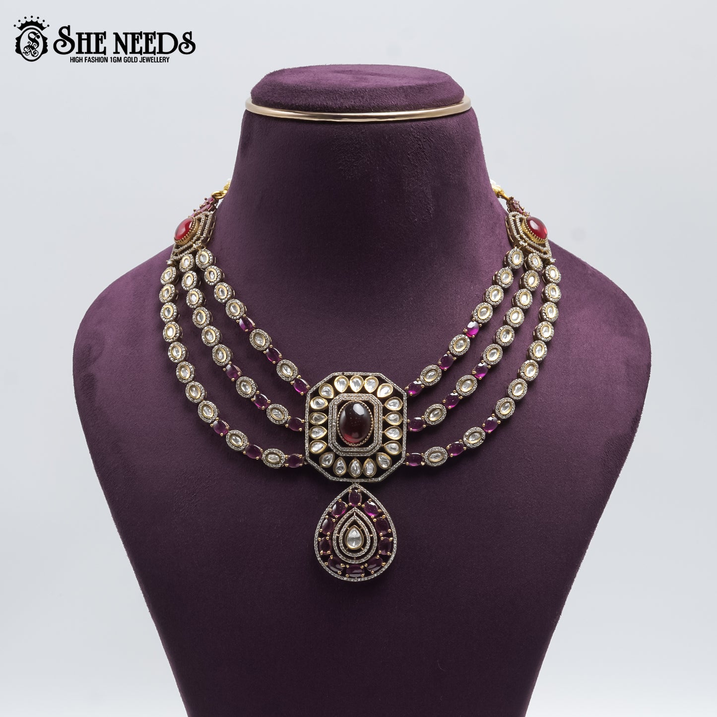 VICTORIAN SHORT NECKLACE