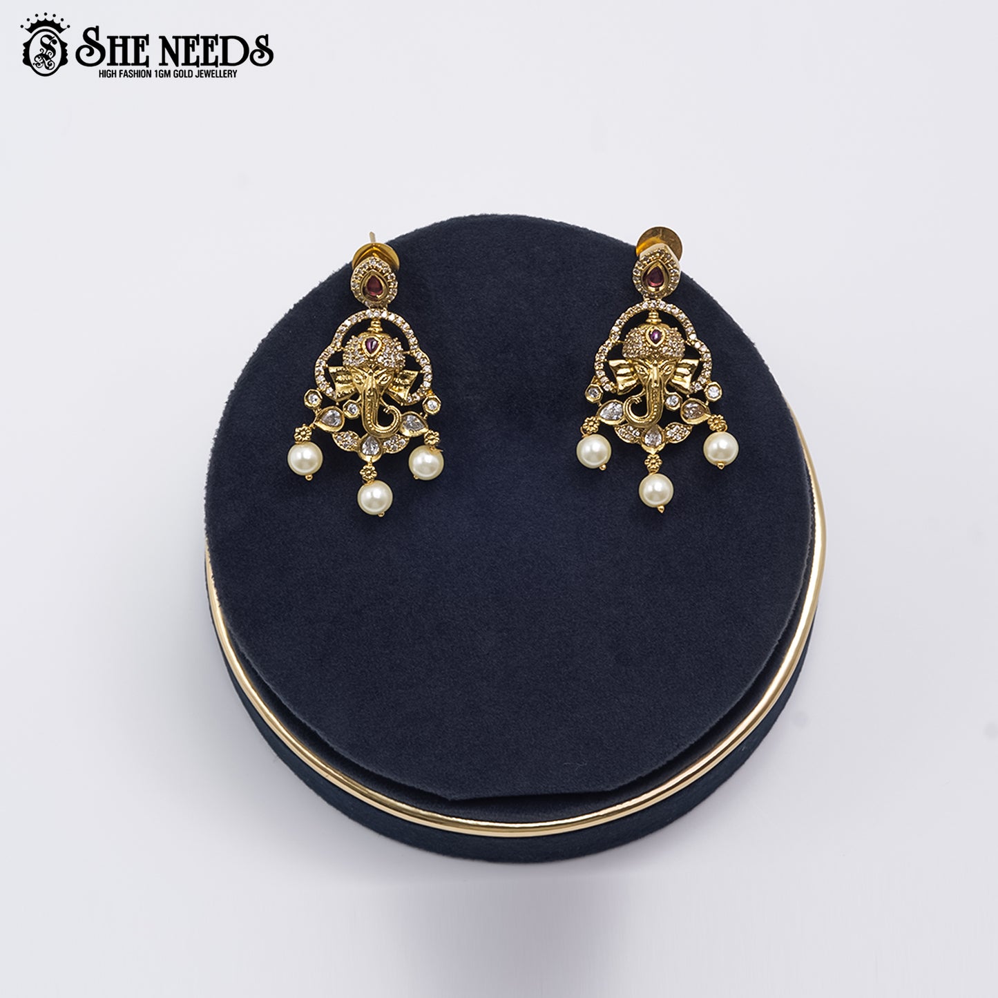 PENDENT SET