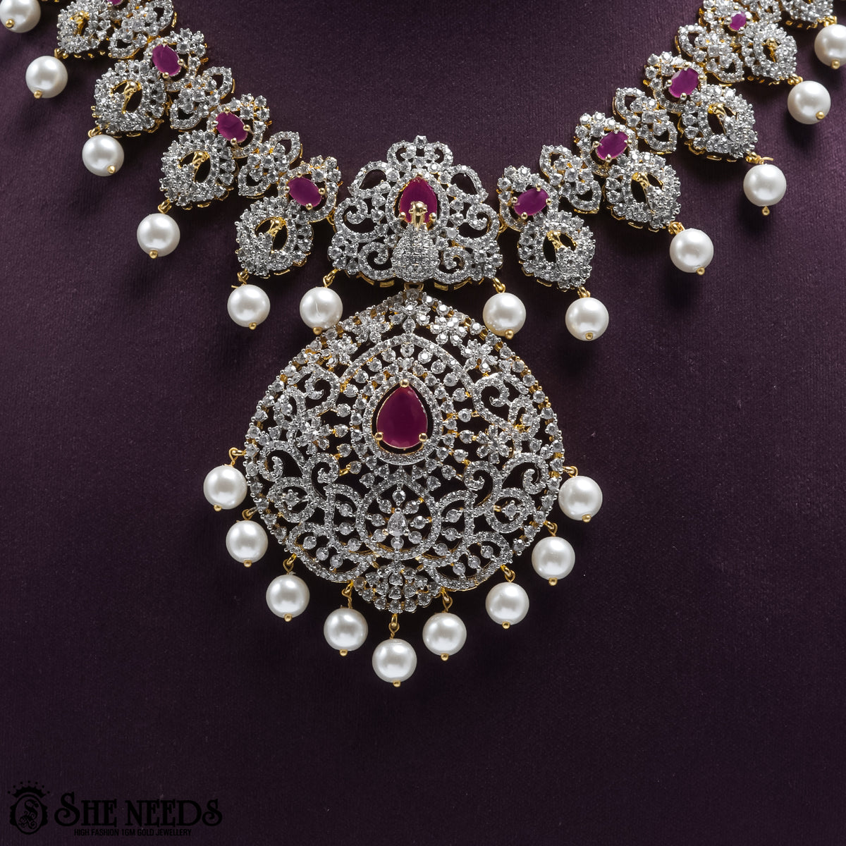 DIAMOND SHORT NECKLACE