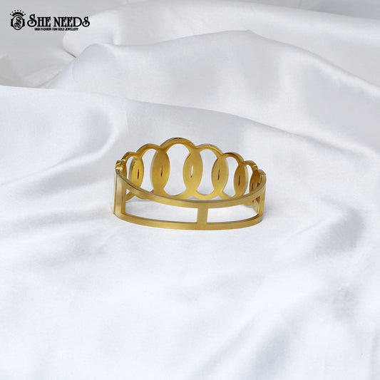 Gold finish oval crystal link bracelet for women
