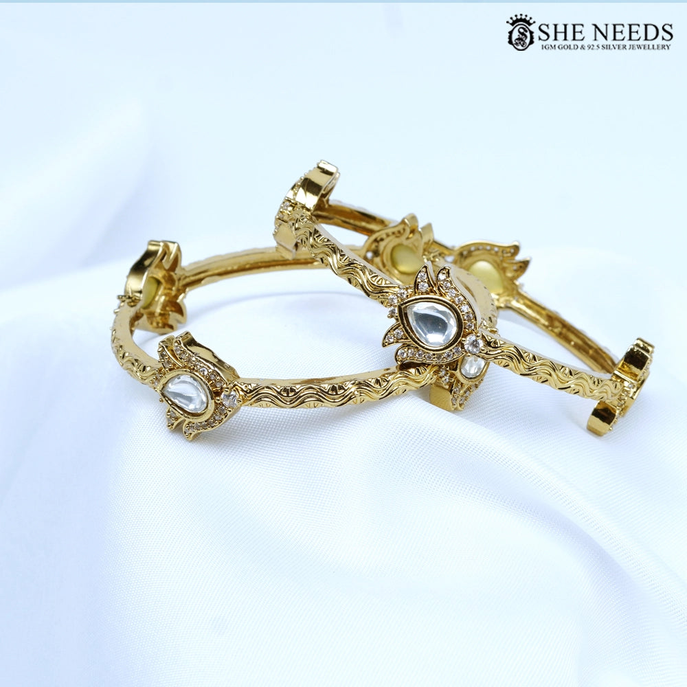 Teardrop Kundan Crown Gold Bangles Set