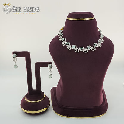 SILVER SHORT NECKLACE