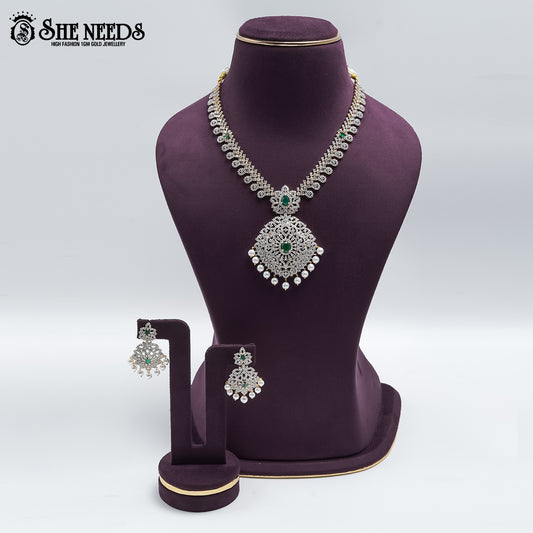 DIAMOND SHORT NECKLACE