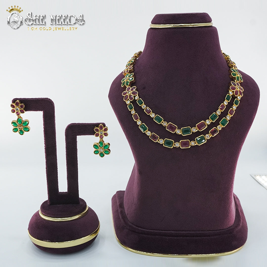 NECKLACE SHORT