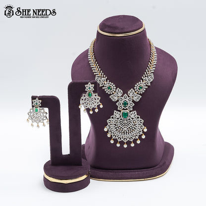 DMD SHORT NECKLACE