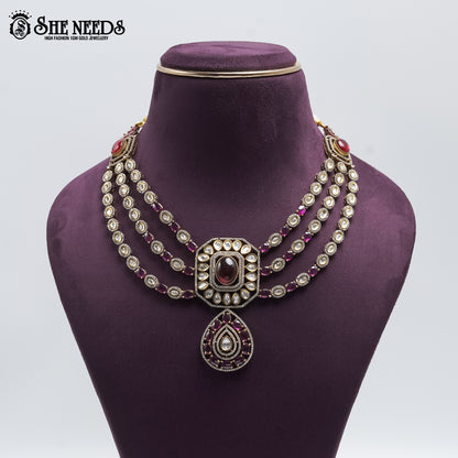 VICTORIAN SHORT NECKLACE