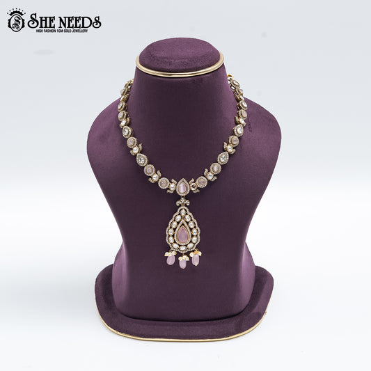 VICTORIAN SHORT NECKLACE