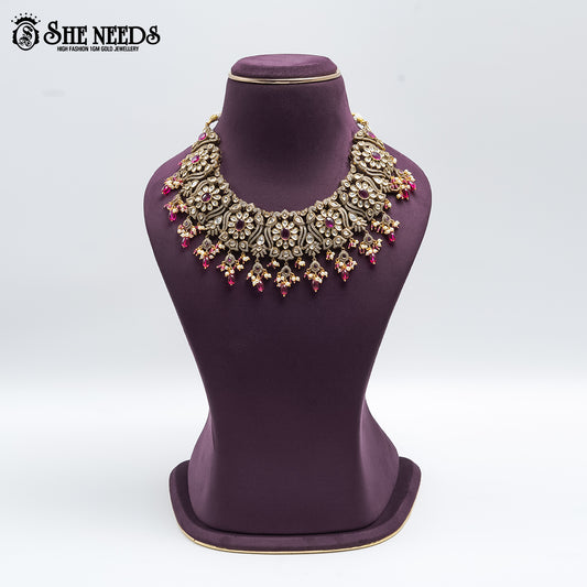 VICTORIAN SHORT NECKLACE