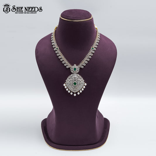 DIAMOND SHORT NECKLACE