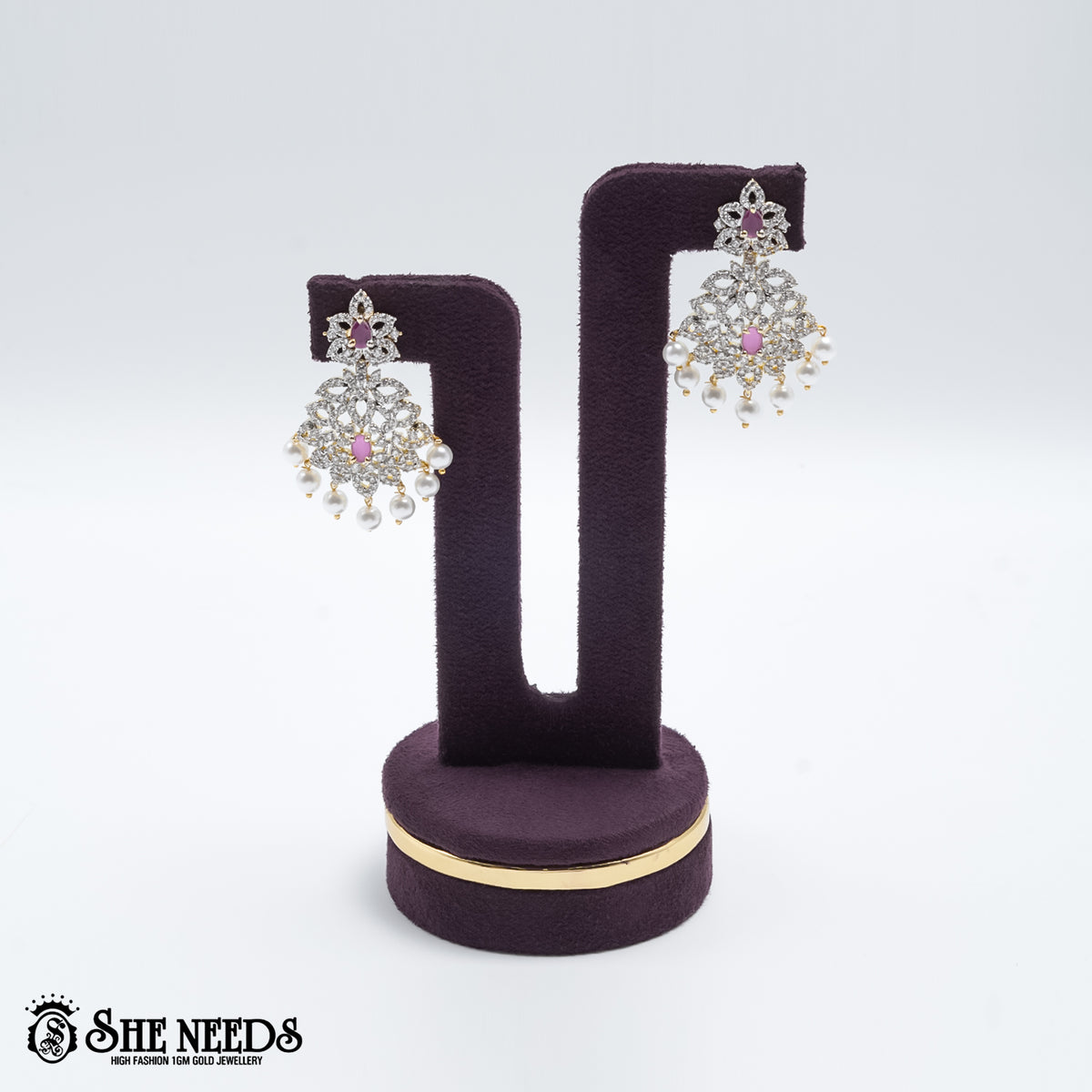 DIAMOND SHORT NECKLACE