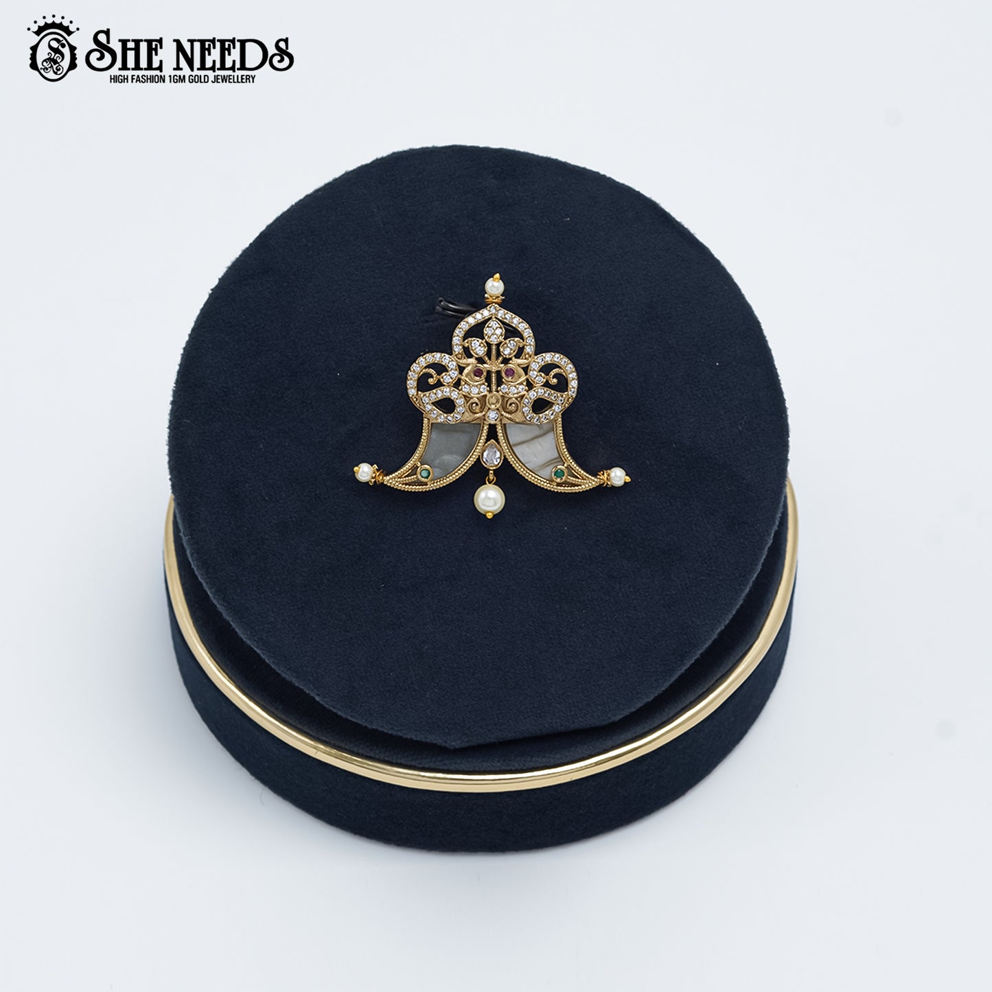 PULIGORU LOCKET