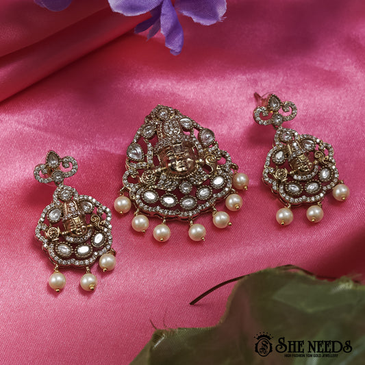 PENDENT SET