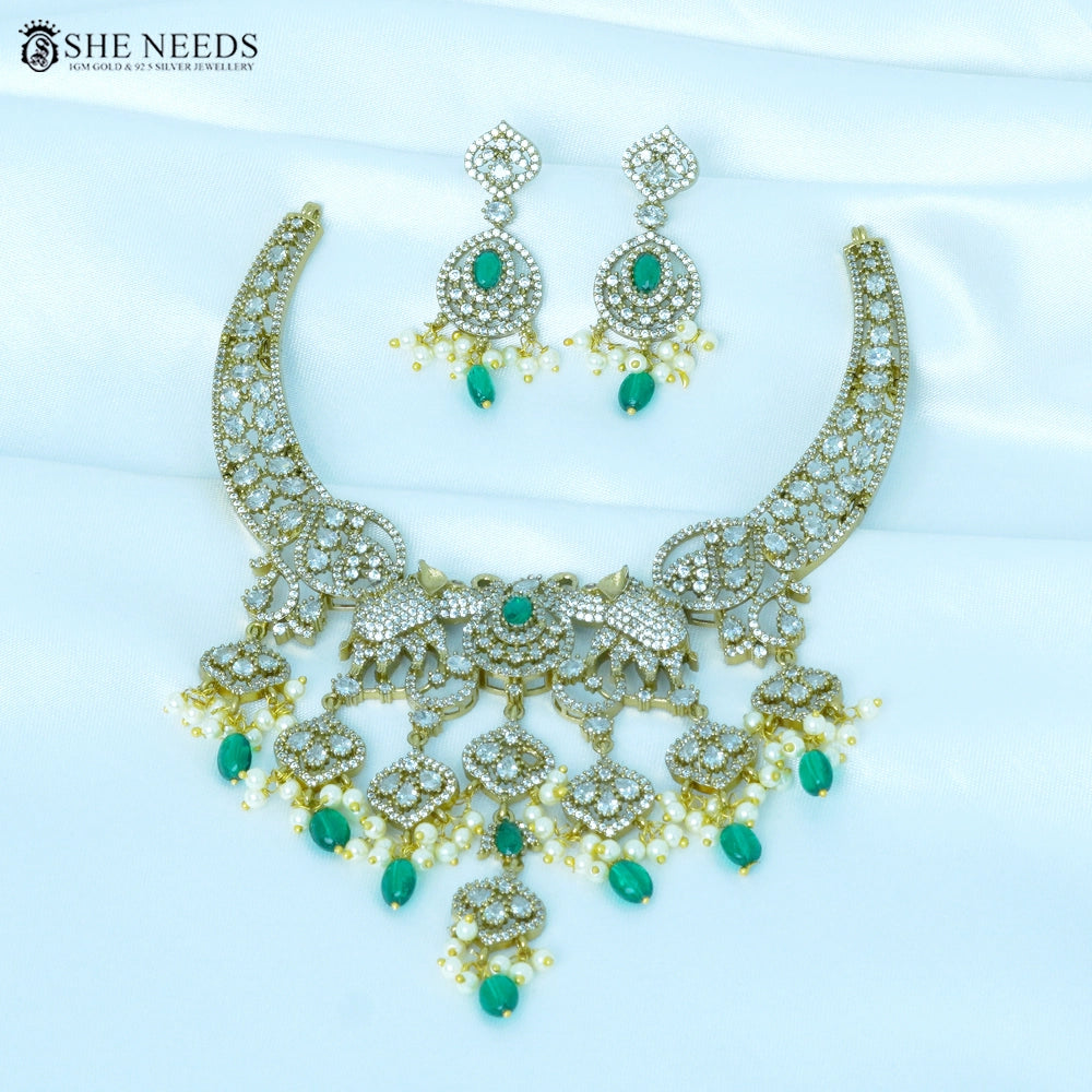 Emerald Glow Temple Necklace Set