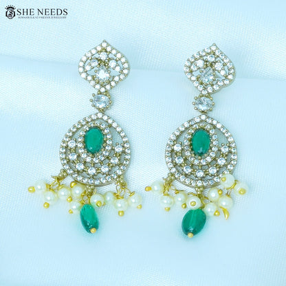 Emerald Glow Temple Necklace Set