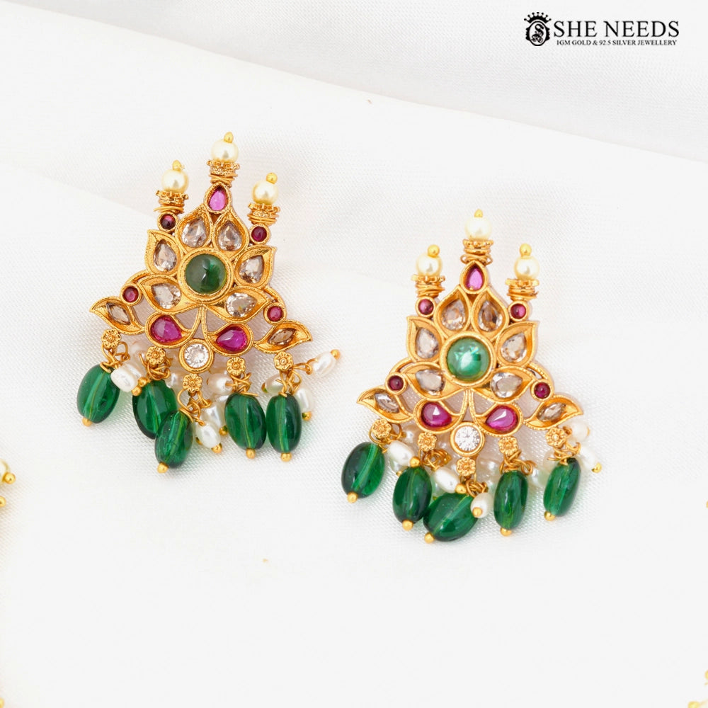 Kemp stone temple choker necklace set with pearls – She Needs Jewellery