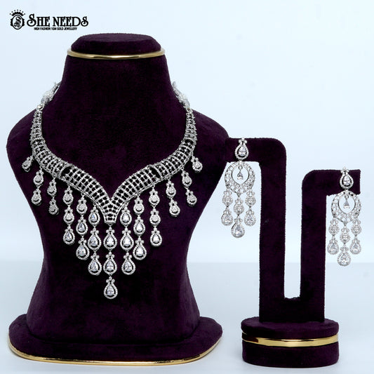 Royal cascade lattice rhodium silver statement necklace with drop design