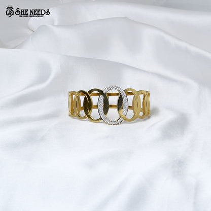 Gold finish oval crystal link bracelet for women