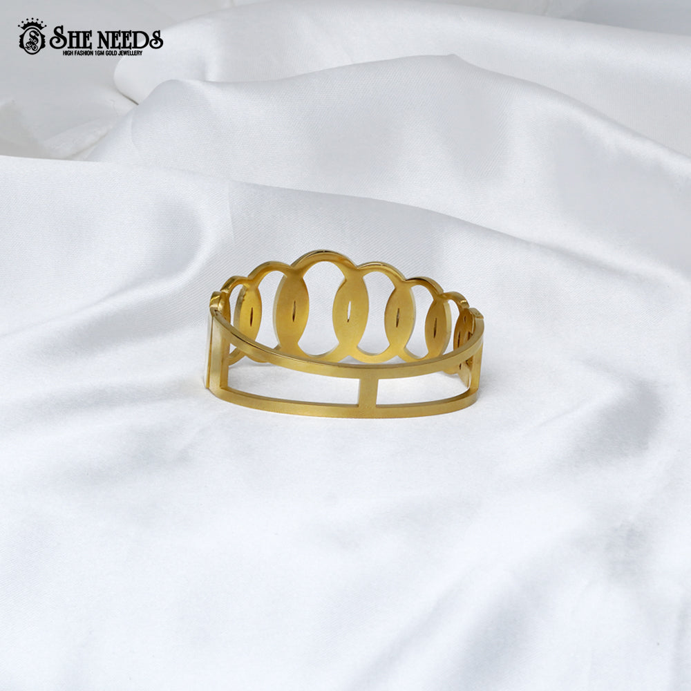 Gold finish oval crystal link bracelet for women