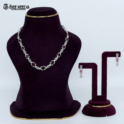 Elegant oval link rhodium silver necklace with refined statement design