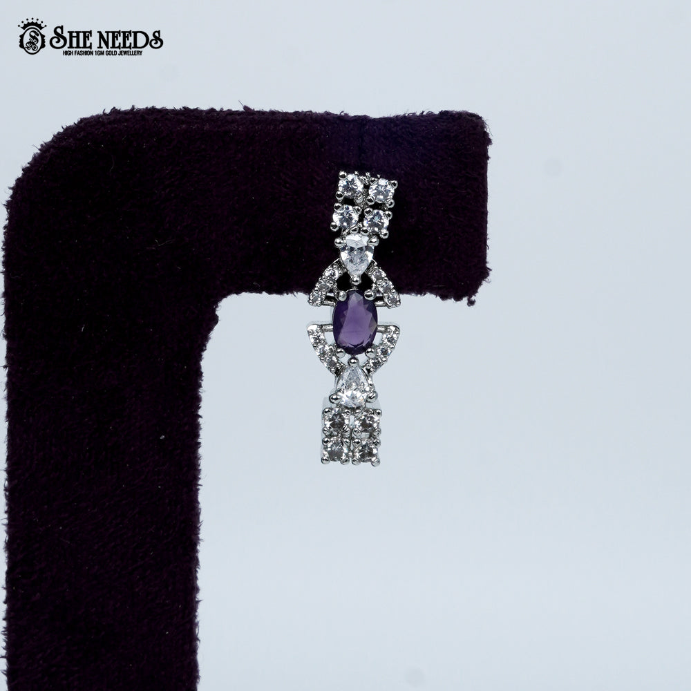 Elegant oval link rhodium silver necklace with refined statement design