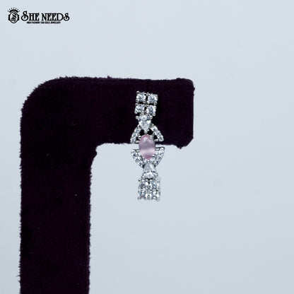 Elegant oval link rhodium silver necklace with refined statement design