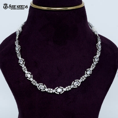 Elegant oval link rhodium silver necklace with refined statement design