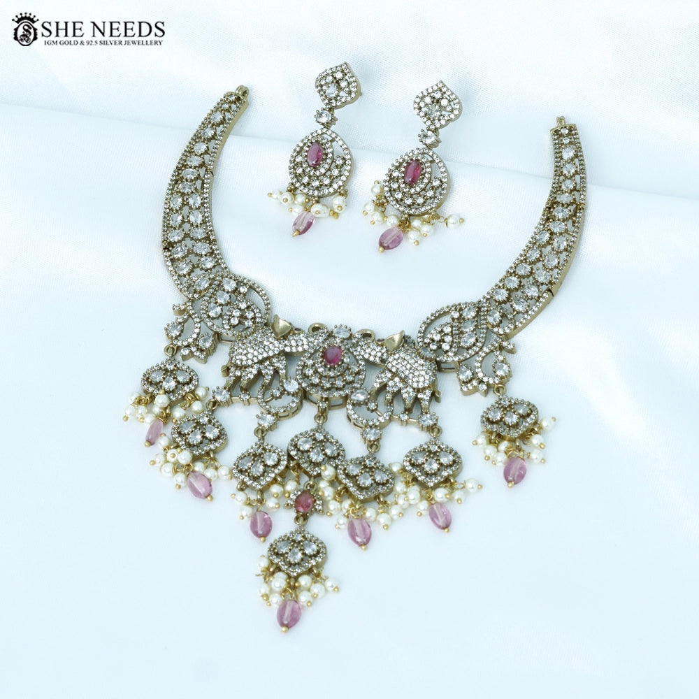 Emerald Glow Temple Necklace Set