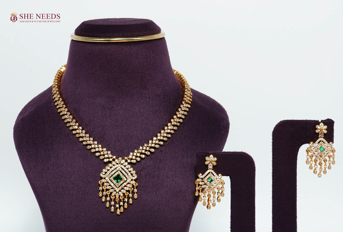Royal Emerald Diamond Tassel Necklace Set