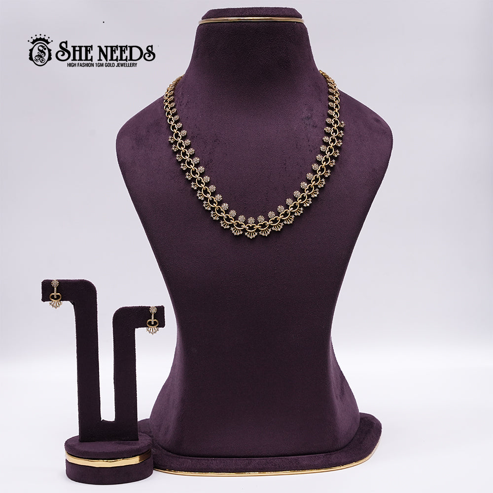 VICTORIAN LONG NECKLACE