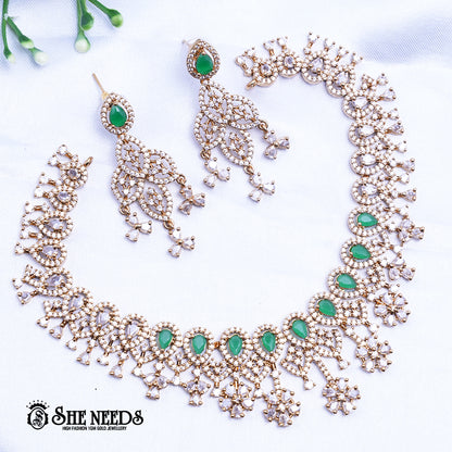 MAHARANI CHOWKER SET