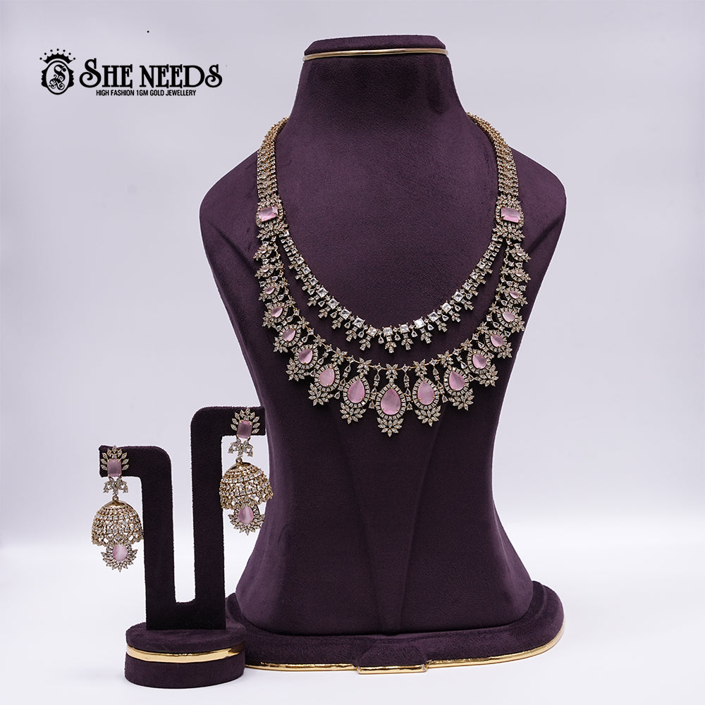 VICTORIAN LONG NECKLACE