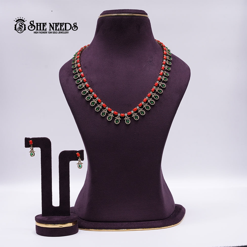 VICTORIAN LONG NECKLACE