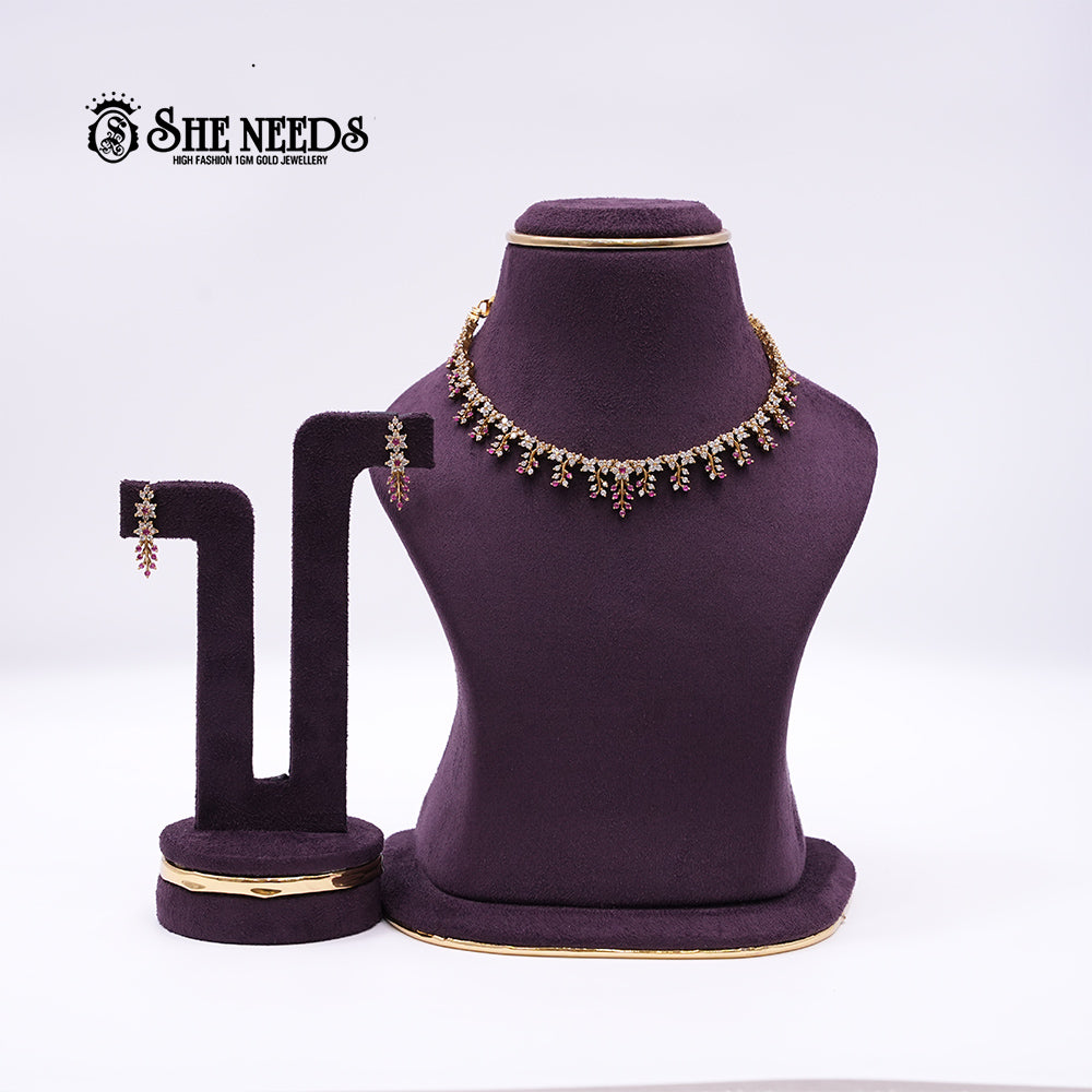 VICTORIAN SHORT NECKLACE