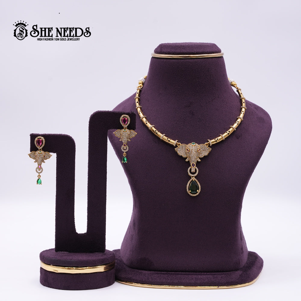 Kanti short necklace