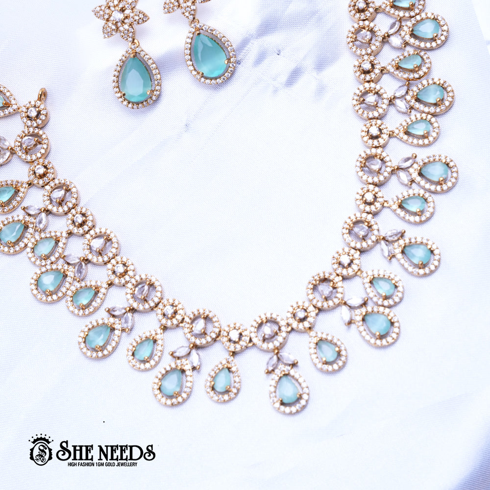 Floral Necklace Set