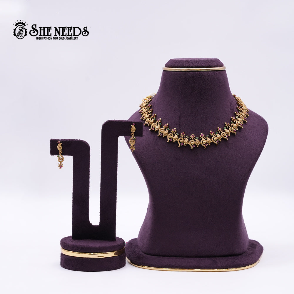 MAT SHORT  NECKLACE