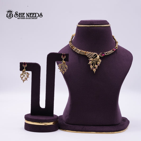 Kanti short necklace