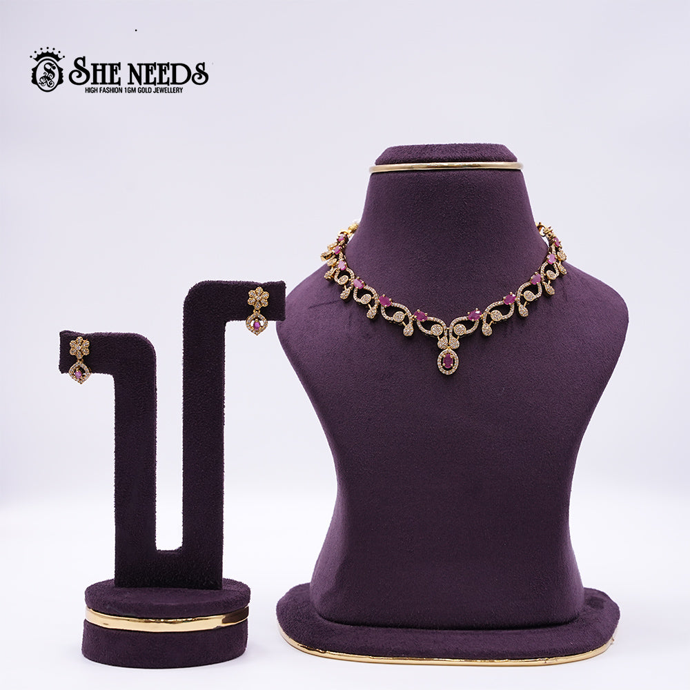 VICTORIAN SHORT NECKLACE
